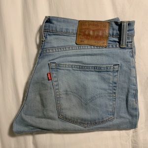 Women’s Levi’s 511 Distressed Jeans